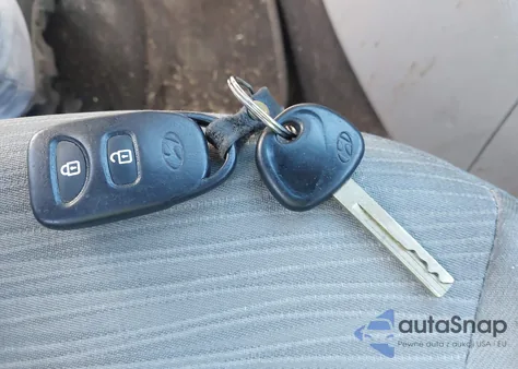 2017 Hyundai Accent Se из США, поврежденный, VIN KMHCT4AE2HU206569